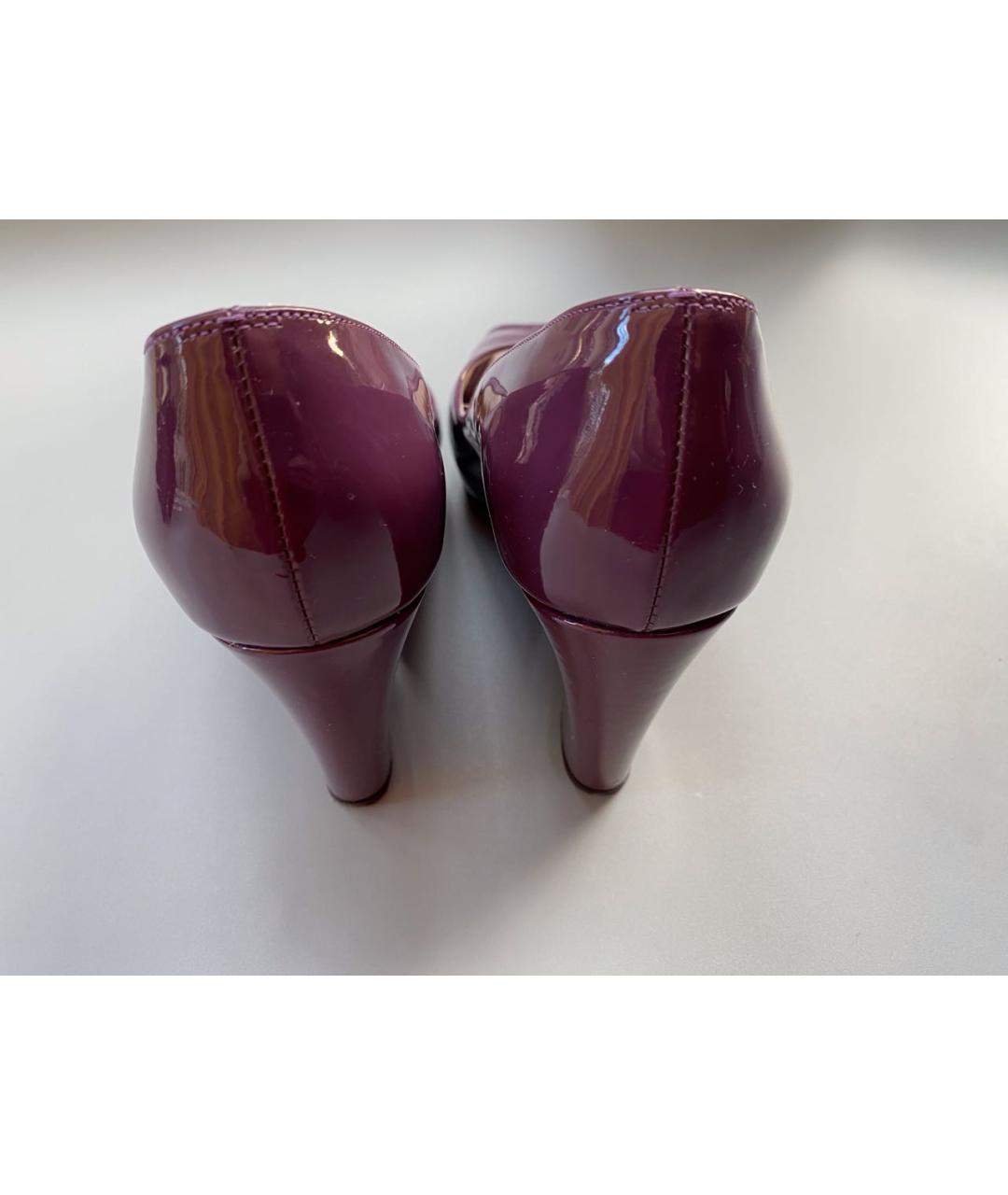 FERRAGAMO Фиолетовые туфли из лакированной кожи, фото 4