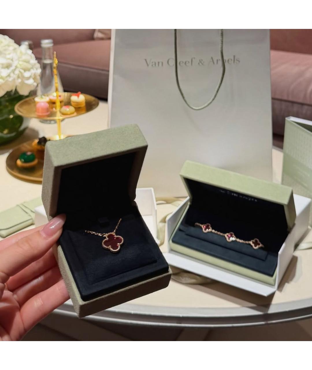 VAN CLEEF & ARPELS Розовая подвеска из желтого золота, фото 5