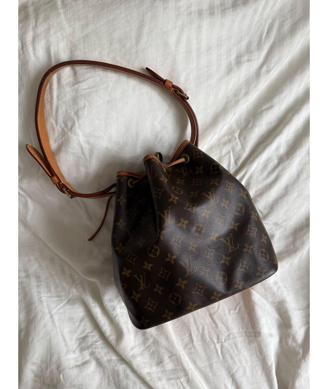 LOUIS VUITTON Коричневая сумка с короткими ручками из канвы, фото 2