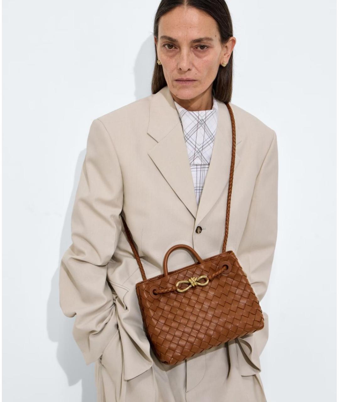 BOTTEGA VENETA Коричневая кожаная сумка тоут, фото 4