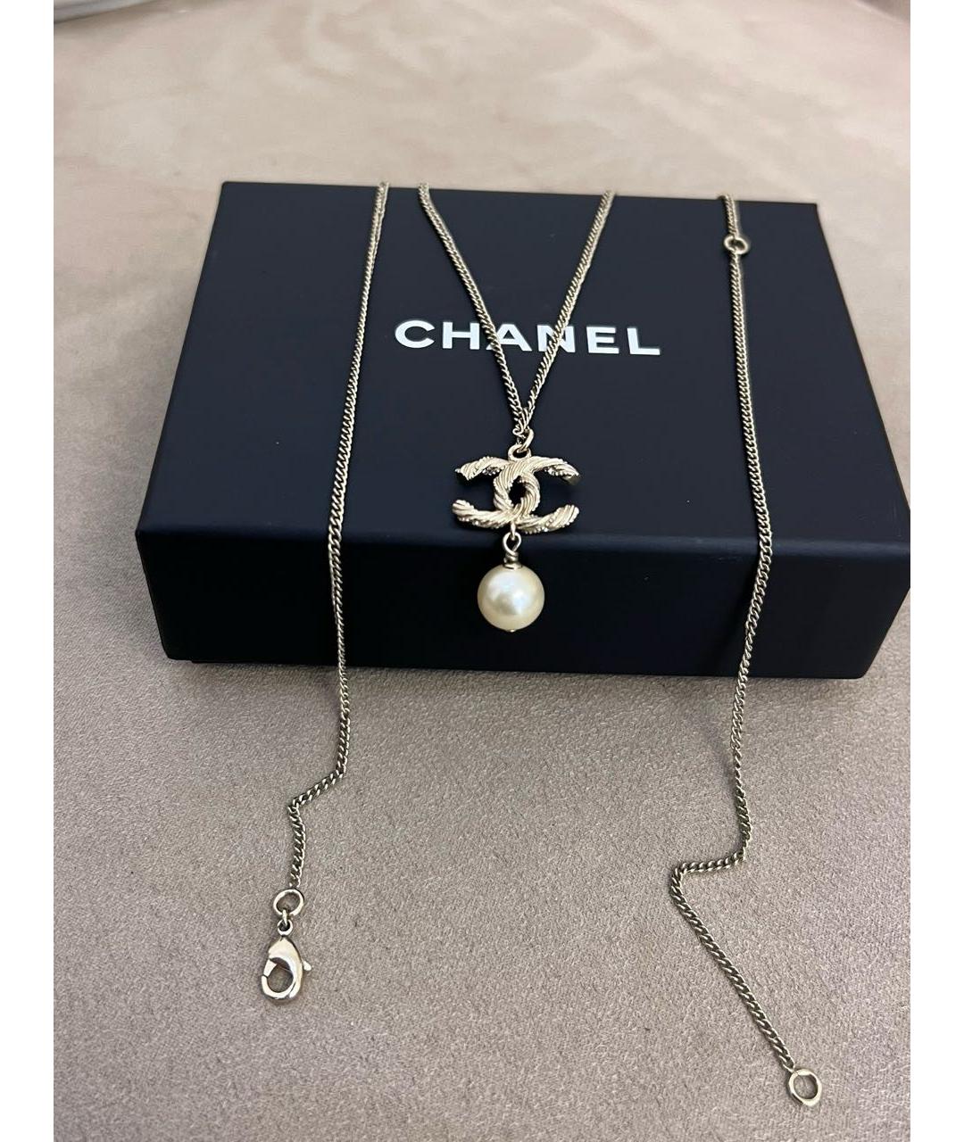 CHANEL Золотая металлическая подвеска, фото 3