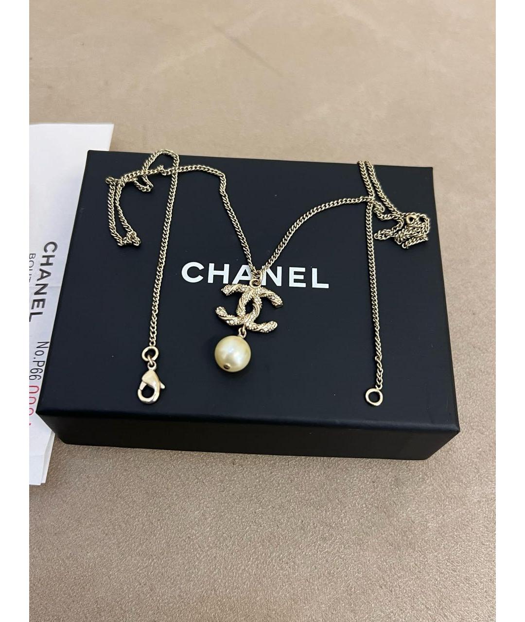 CHANEL Золотая металлическая подвеска, фото 4