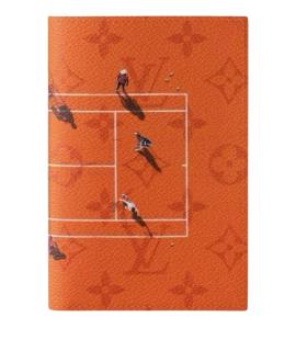 LOUIS VUITTON Обложка/футляр