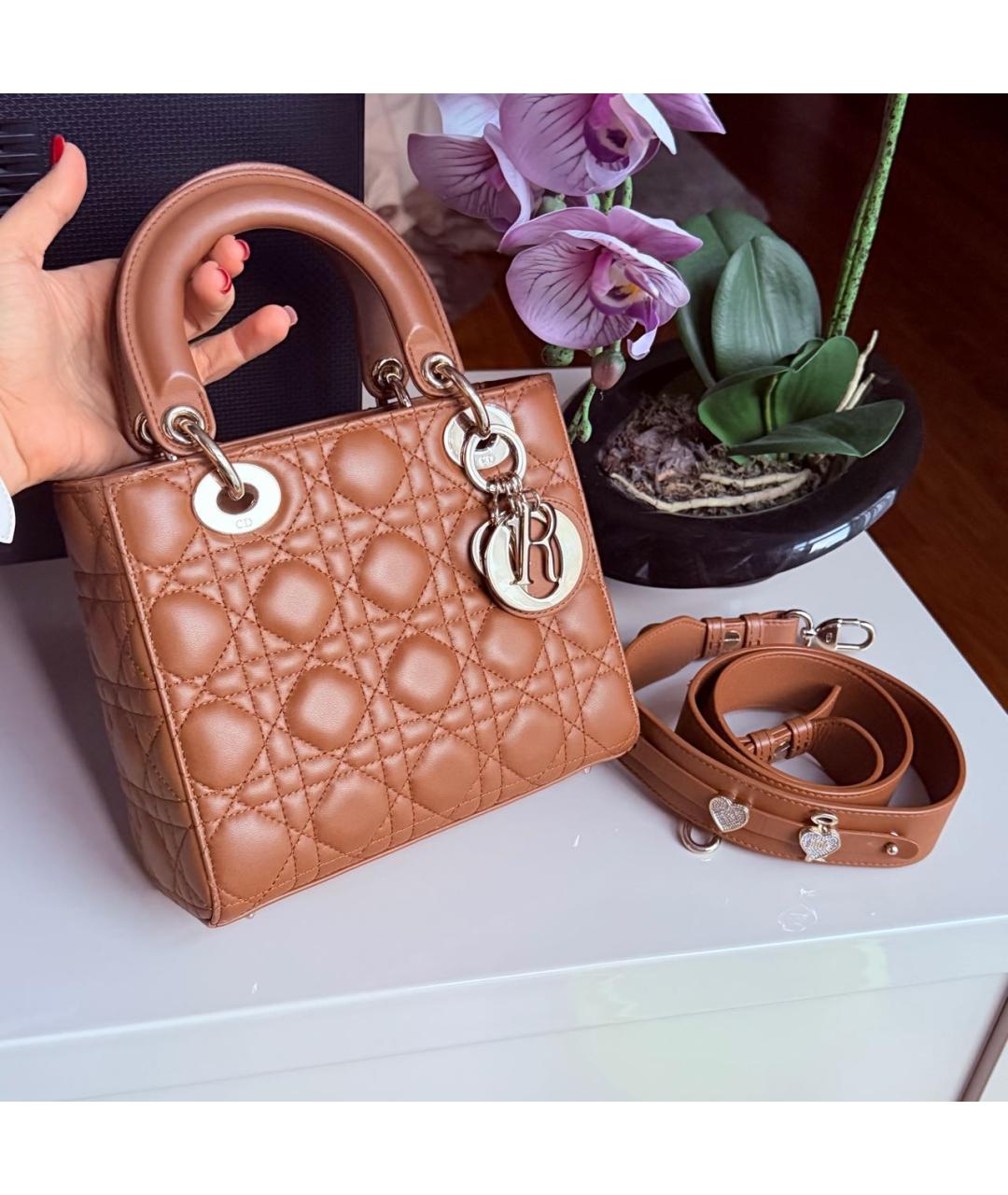 CHRISTIAN DIOR Коричневая кожаная сумка с короткими ручками, фото 2