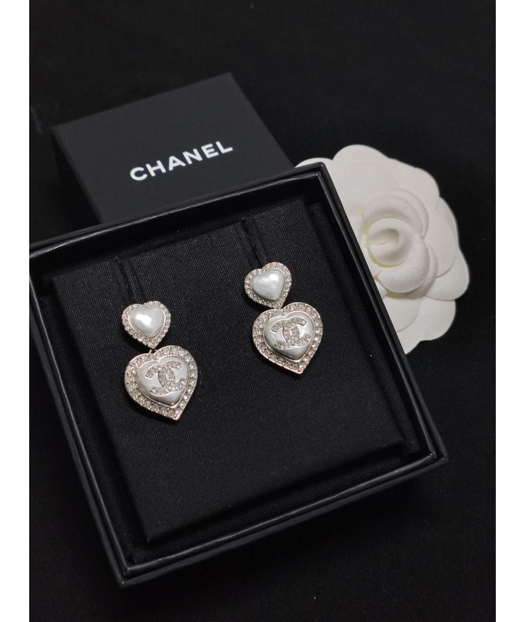 CHANEL Белые металлические серьги, фото 8