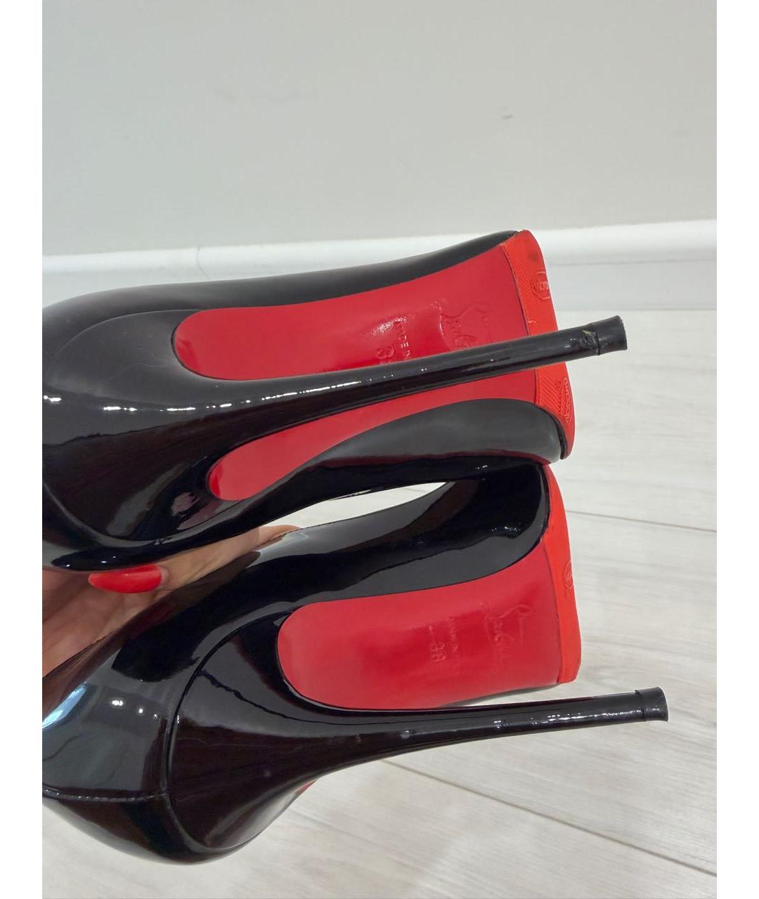 CHRISTIAN LOUBOUTIN Черные туфли из лакированной кожи, фото 5