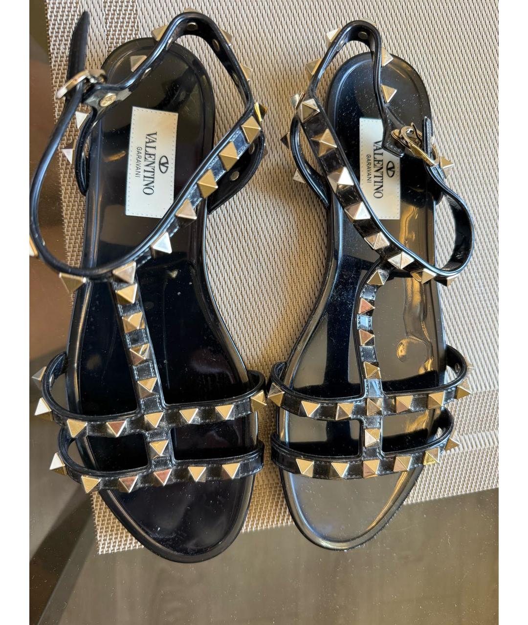 VALENTINO Черные резиновые сандалии, фото 2