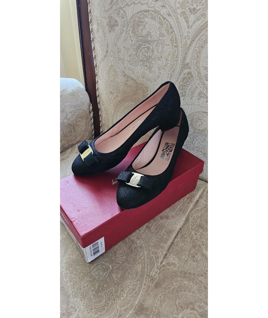 FERRAGAMO Черные нубуковые туфли, фото 5