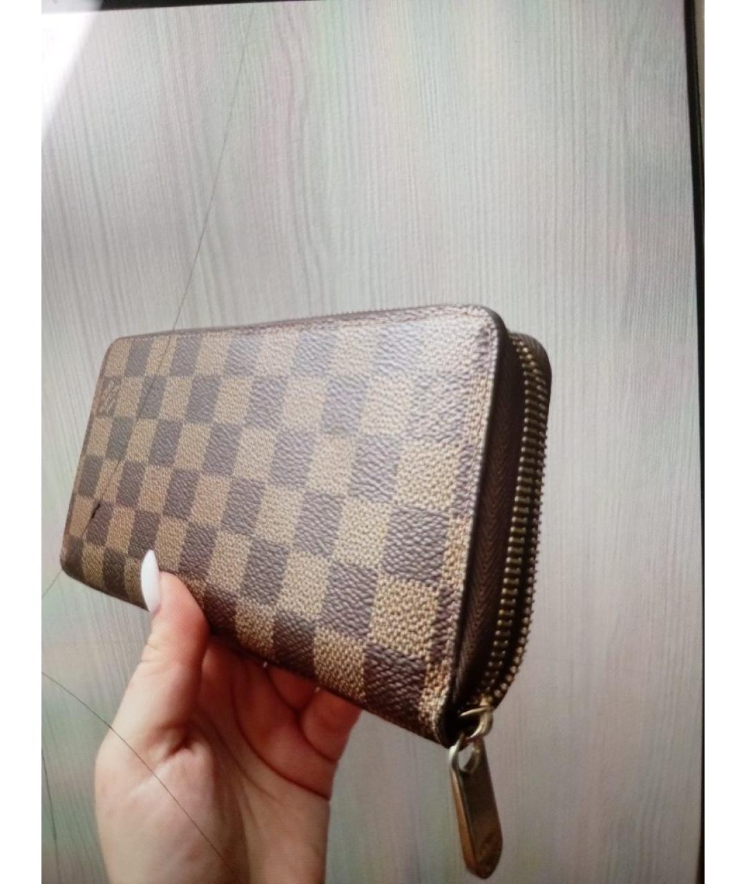 LOUIS VUITTON Коричневый кожаный кошелек, фото 2