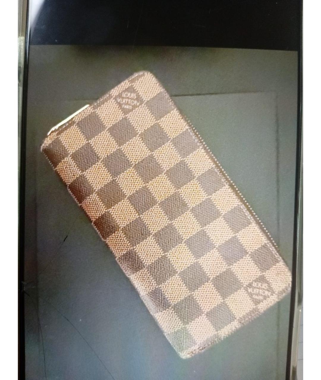 LOUIS VUITTON Коричневый кожаный кошелек, фото 4