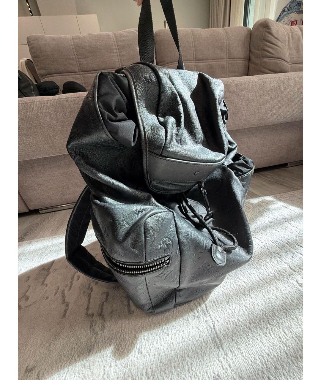 LOUIS VUITTON Черный кожаный рюкзак, фото 2