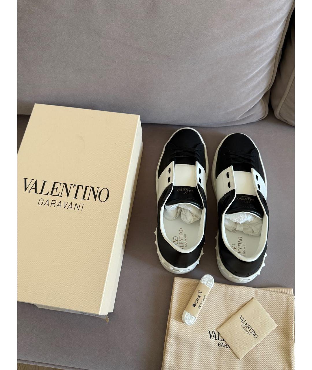 VALENTINO Черные кожаные низкие кроссовки / кеды, фото 5