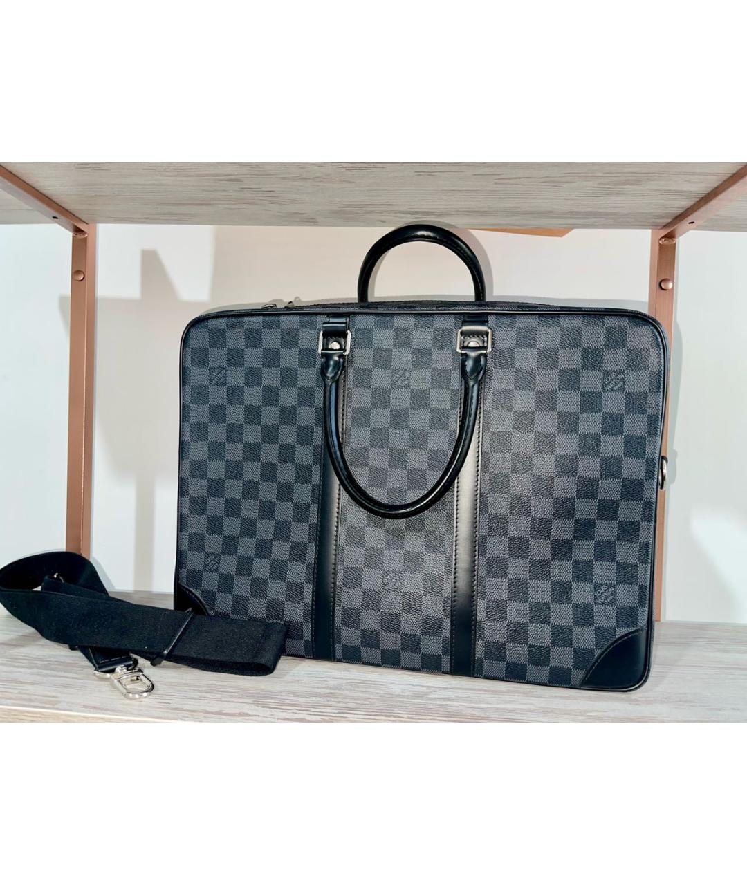 LOUIS VUITTON Черный кожаный портфель, фото 9