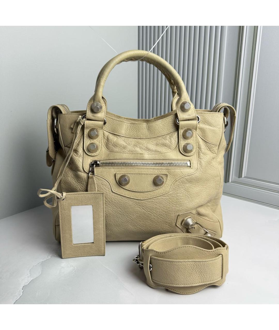 BALENCIAGA Бежевая кожаная сумка с короткими ручками, фото 9