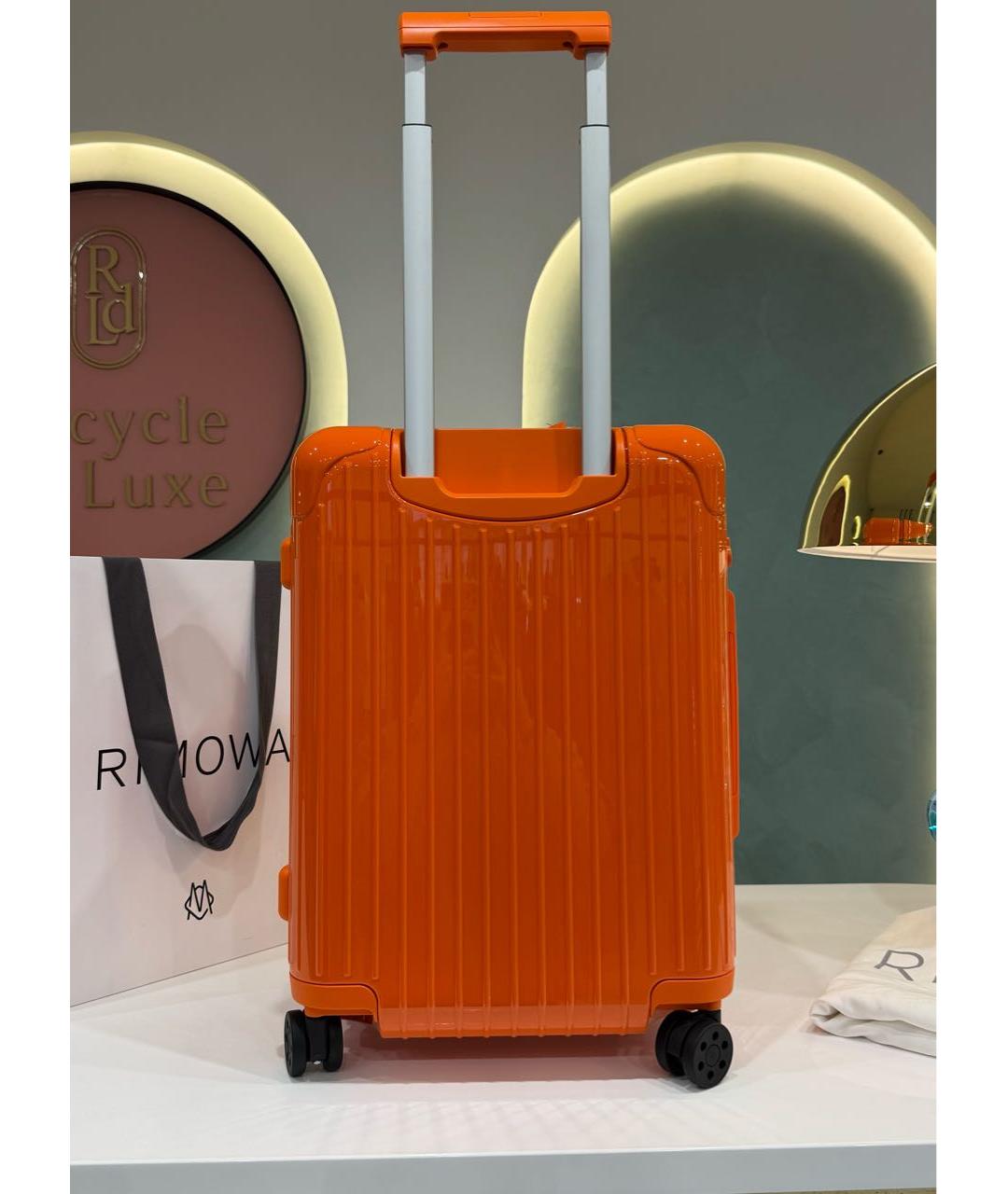 Rimowa Оранжевый чемодан, фото 5