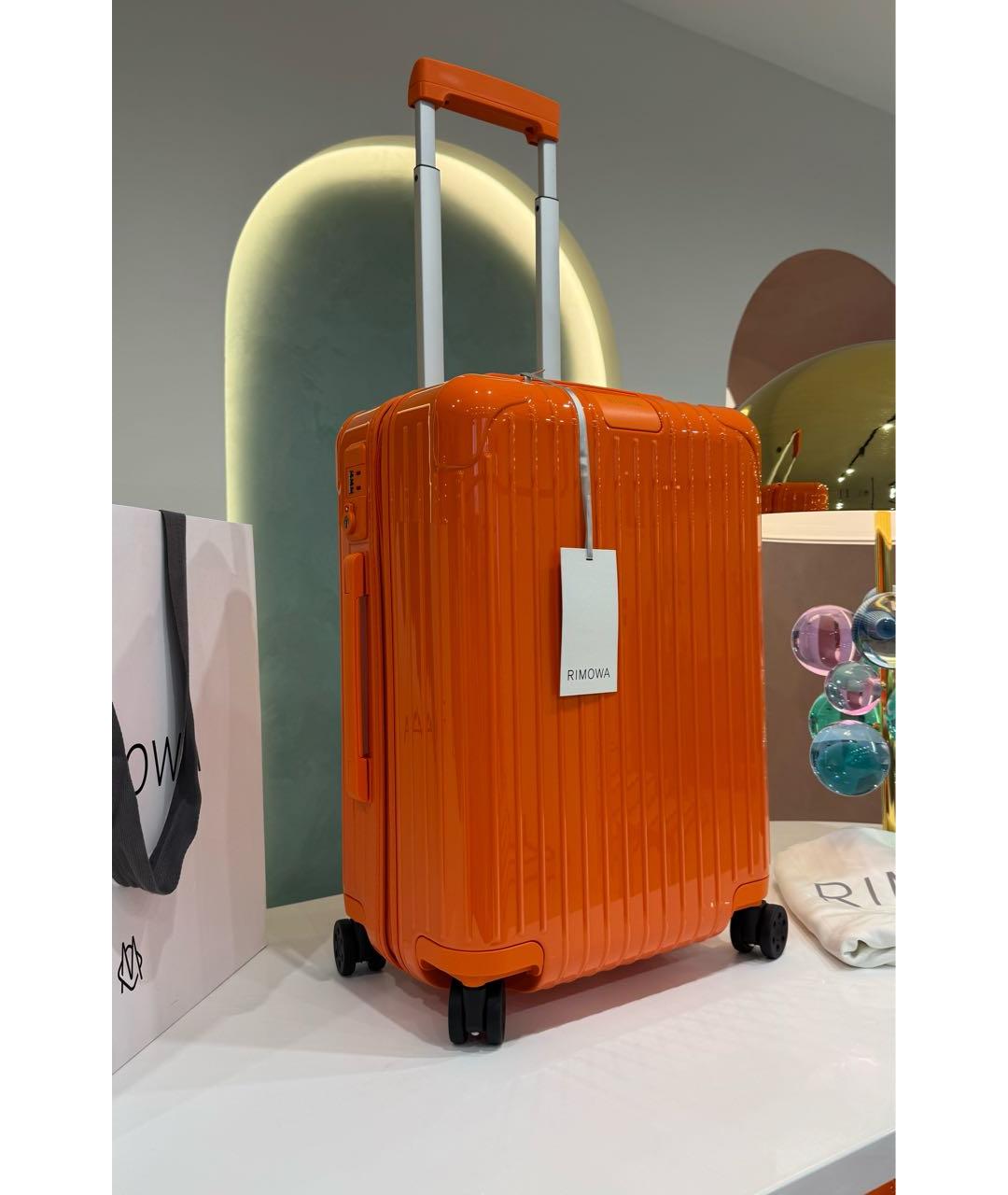 Rimowa Оранжевый чемодан, фото 2