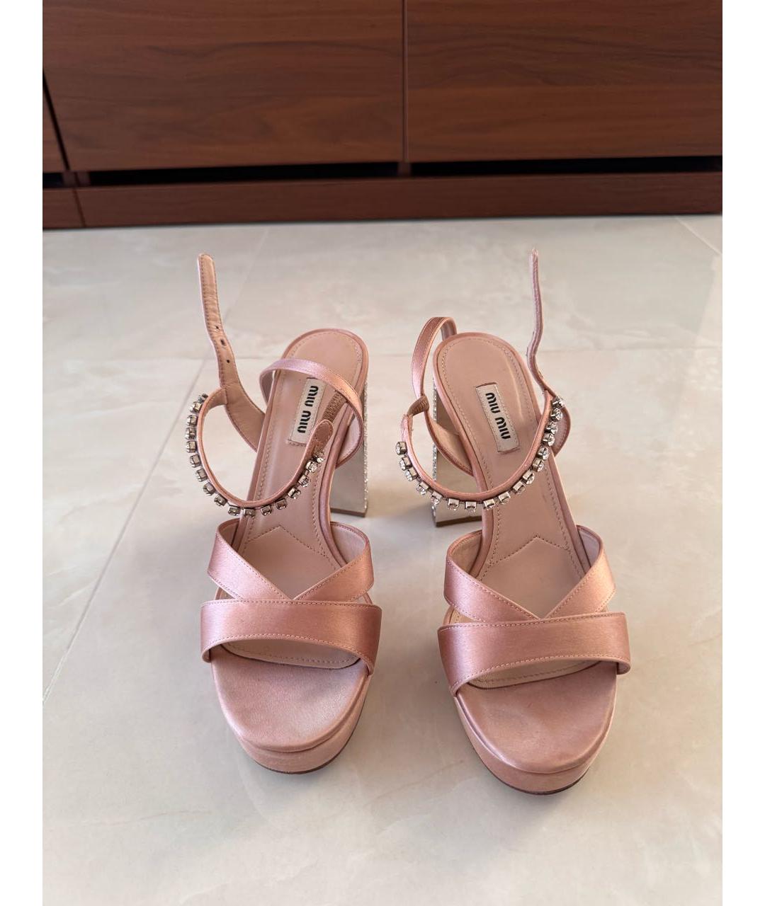 MIU MIU Розовые текстильные босоножки, фото 2