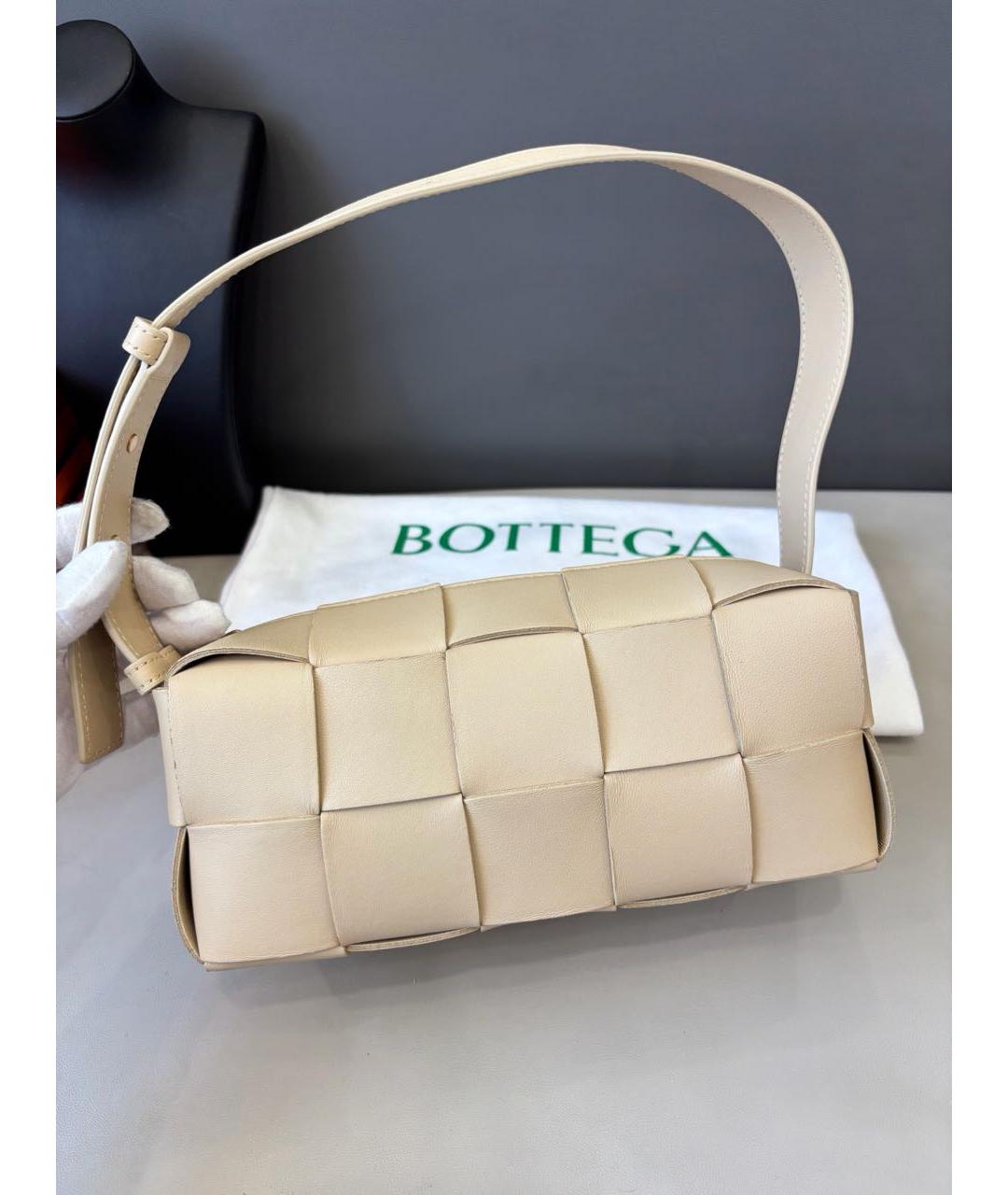 BOTTEGA VENETA Бежевая кожаная сумка через плечо, фото 2