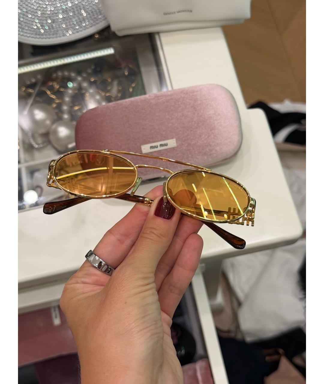 MIU MIU Золотые металлические солнцезащитные очки, фото 5