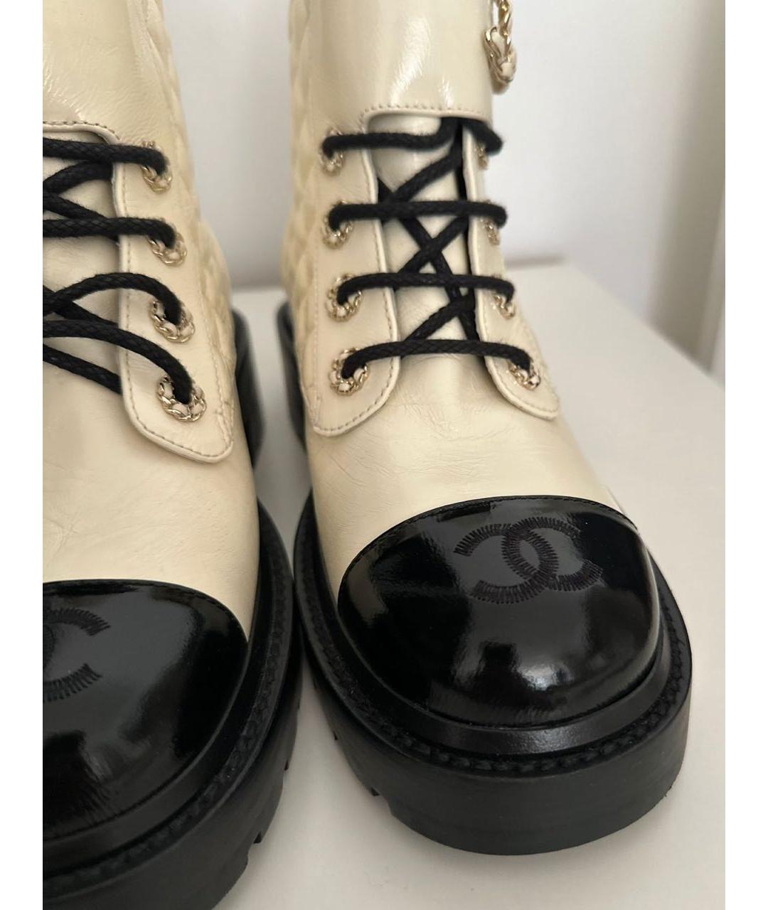 CHANEL Белые кожаные ботинки, фото 4