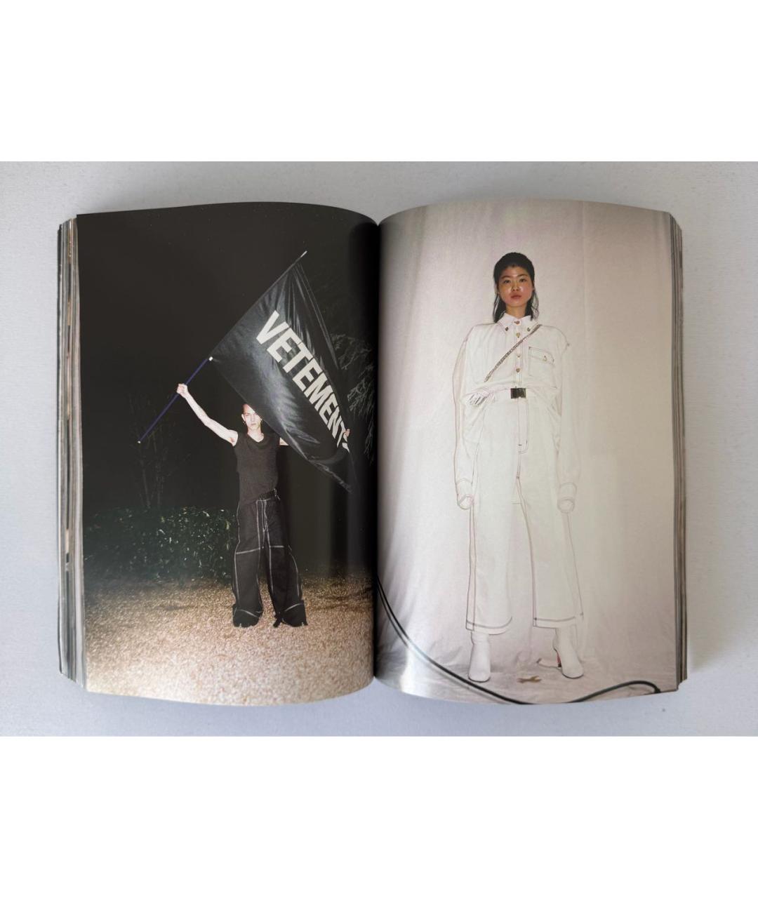 VETEMENTS Антрацитовая книга, фото 3