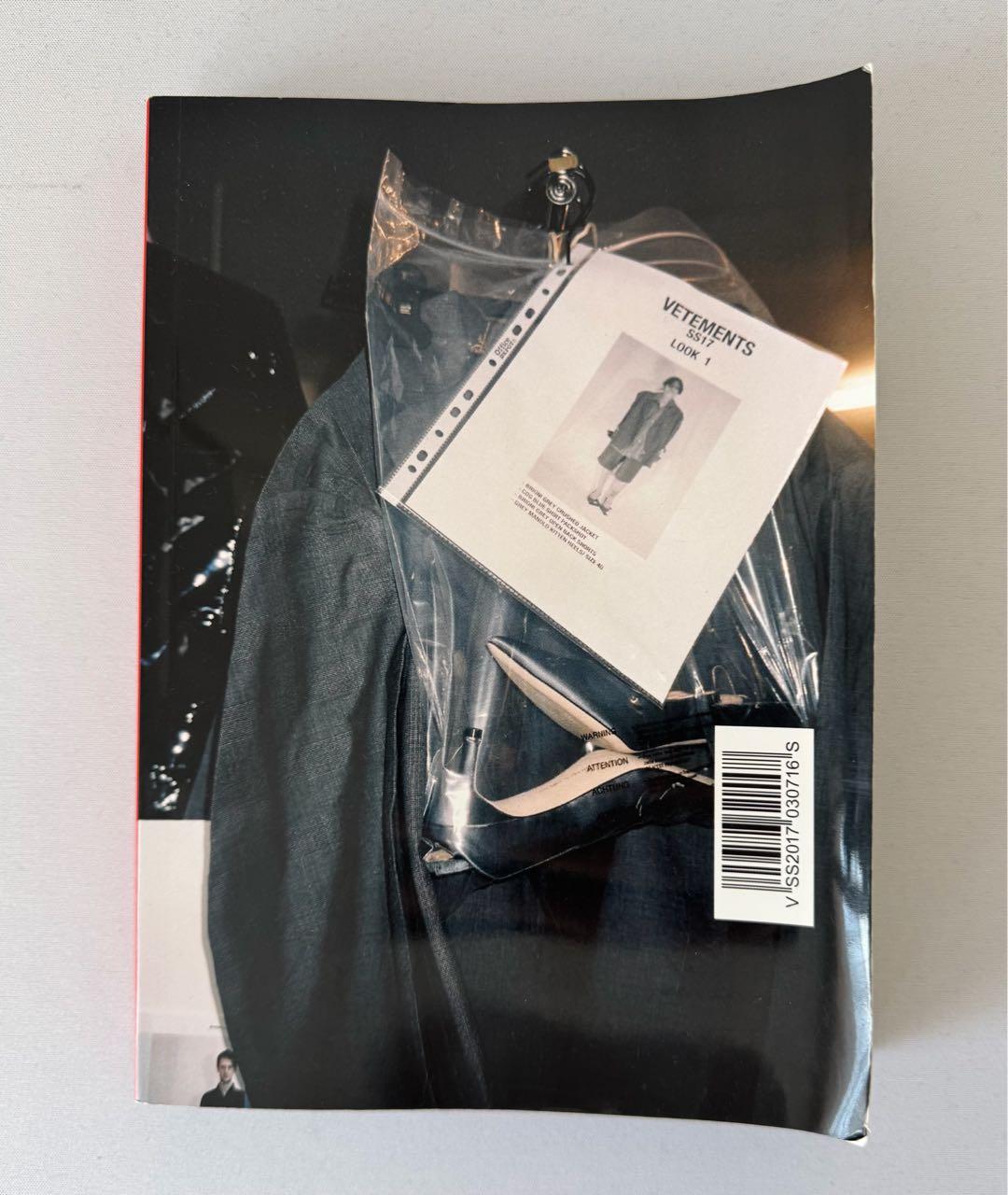 VETEMENTS Антрацитовая книга, фото 4