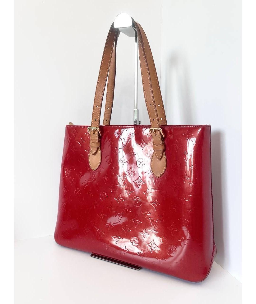LOUIS VUITTON Красная сумка с короткими ручками из лакированной кожи, фото 3
