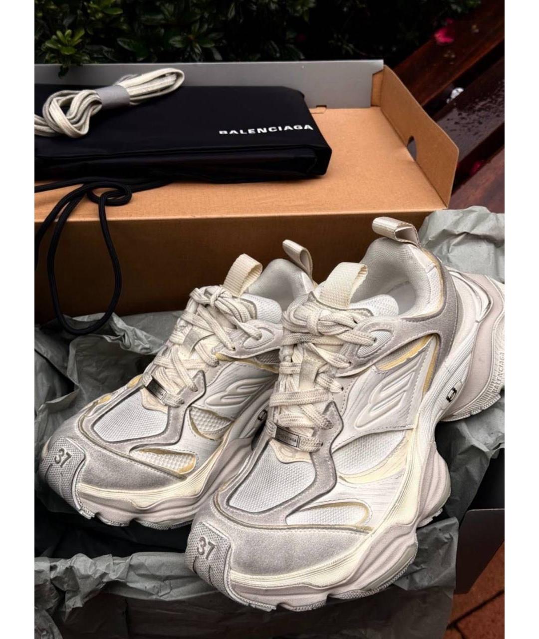 BALENCIAGA Серые кожаные кроссовки, фото 3