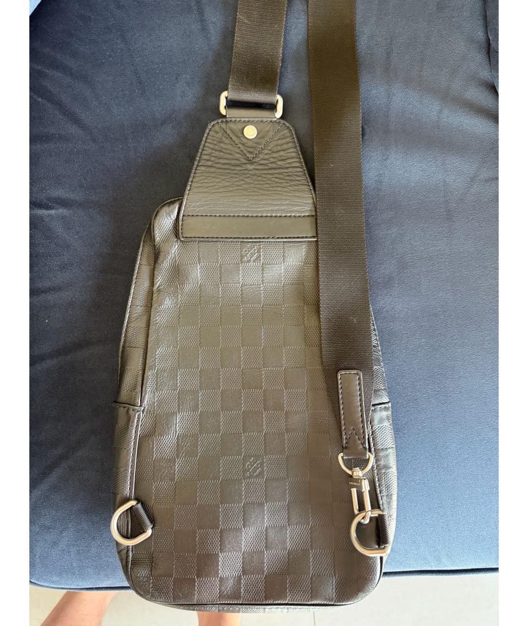LOUIS VUITTON Черная кожаная сумка на плечо, фото 3