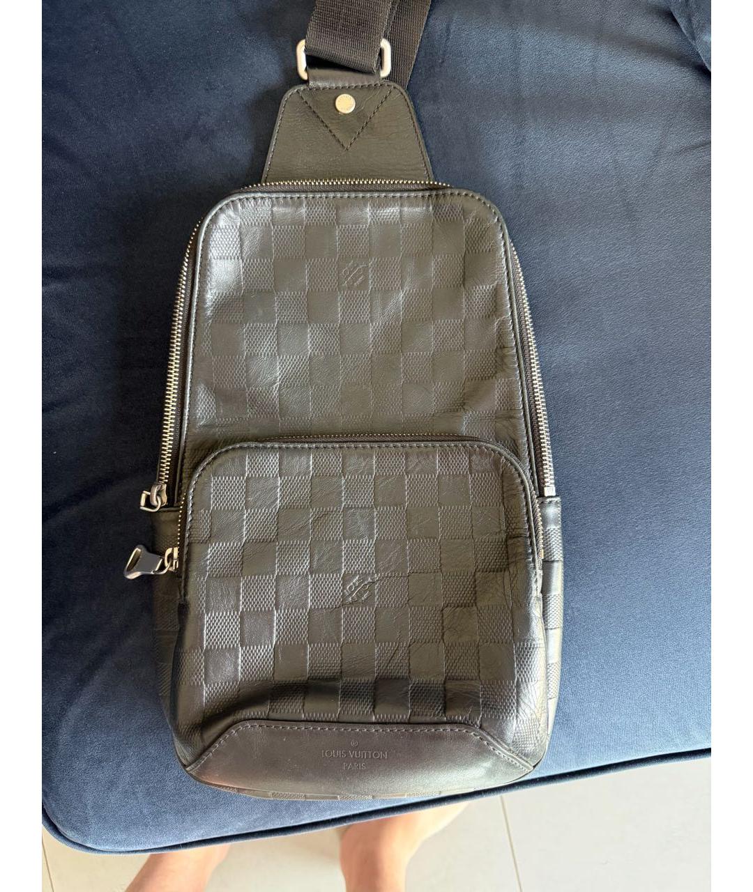 LOUIS VUITTON Черная кожаная сумка на плечо, фото 8
