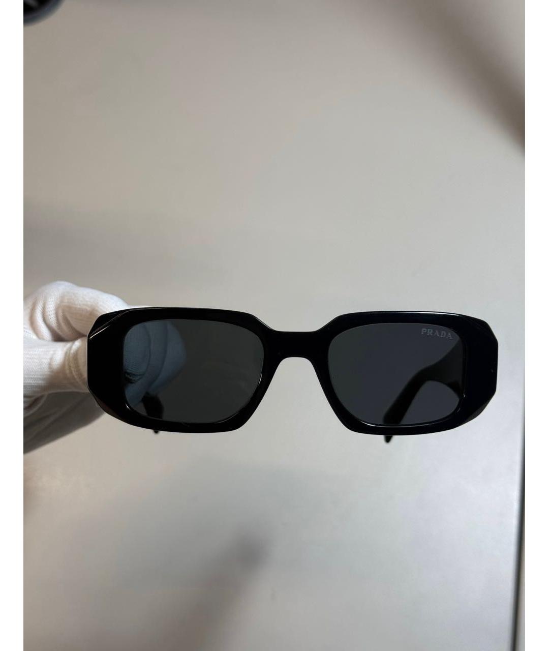 PRADA Черные пластиковые солнцезащитные очки, фото 4