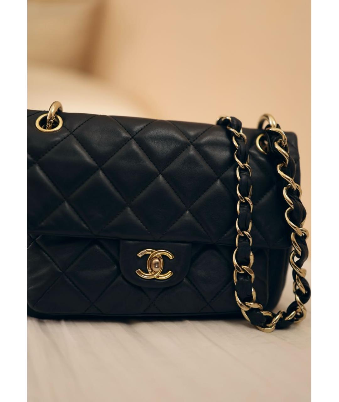 CHANEL Черная кожаная сумка через плечо, фото 3