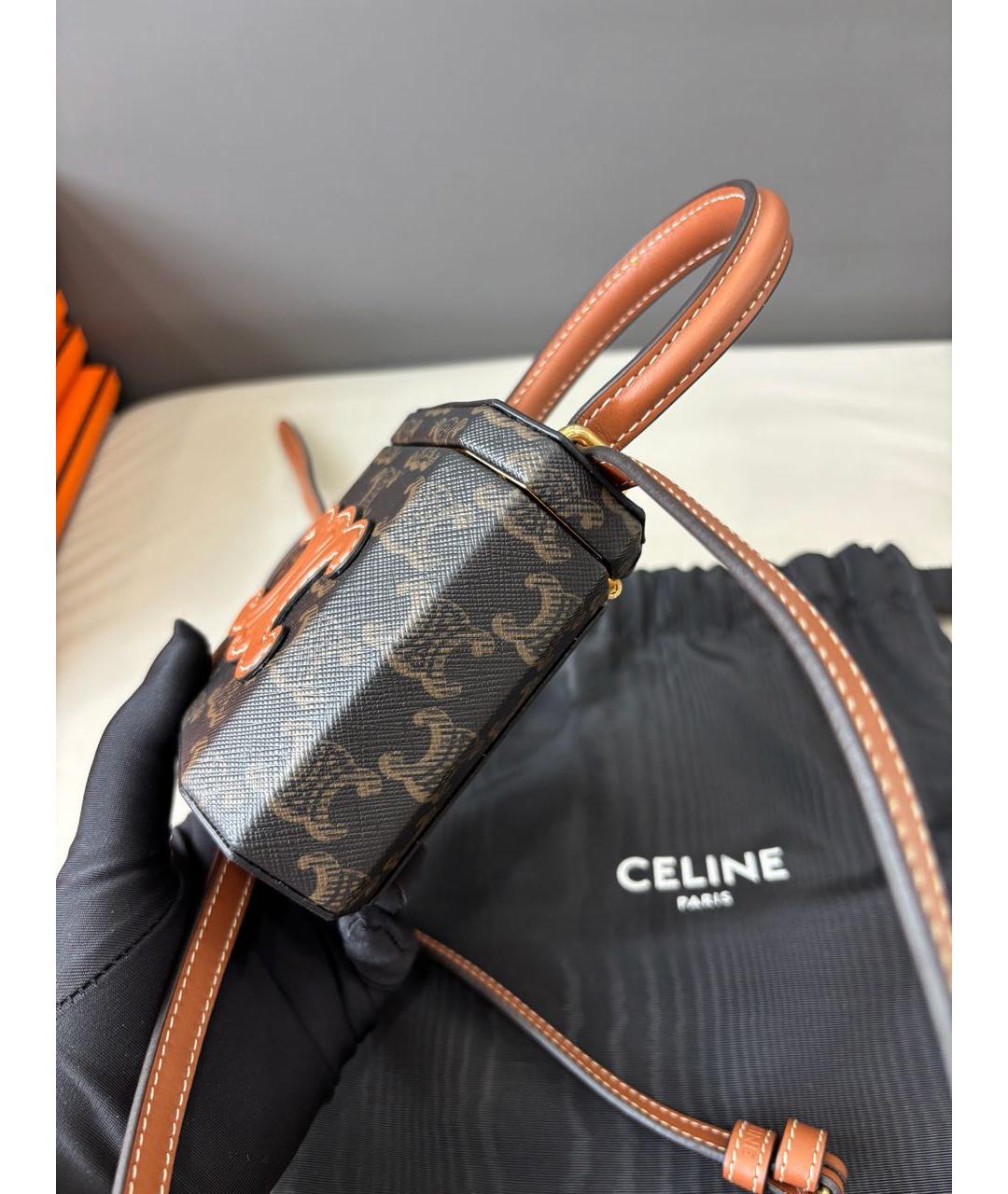 CELINE Коричневая сумка с короткими ручками из канвы, фото 3