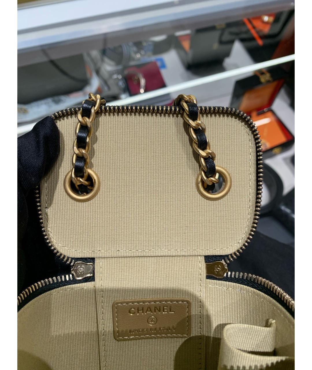 CHANEL Черная кожаная сумка через плечо, фото 4