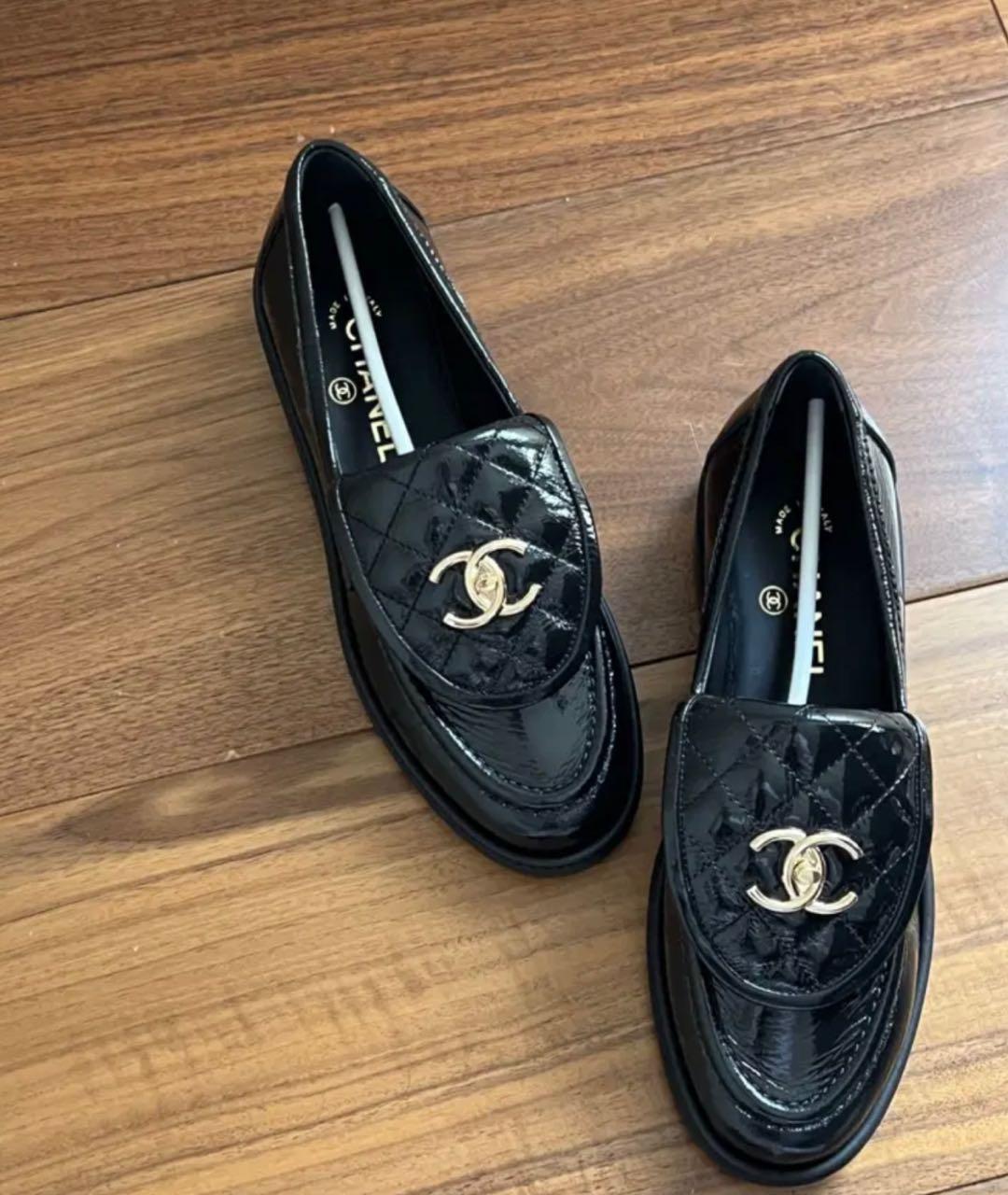 CHANEL Черные кожаные лоферы, фото 2