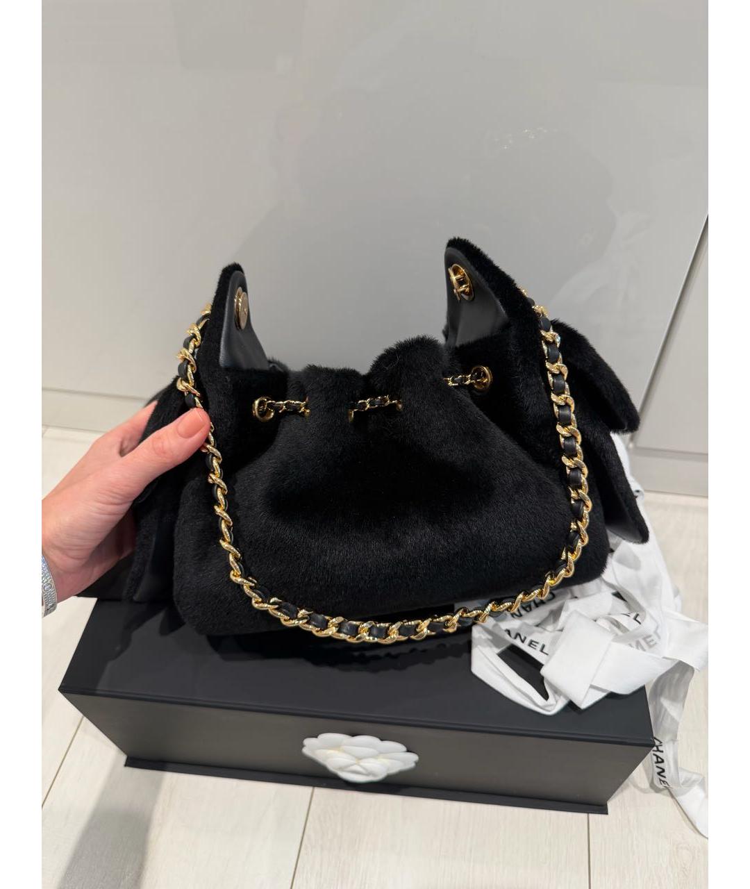 CHANEL Черная меховая сумка через плечо, фото 5