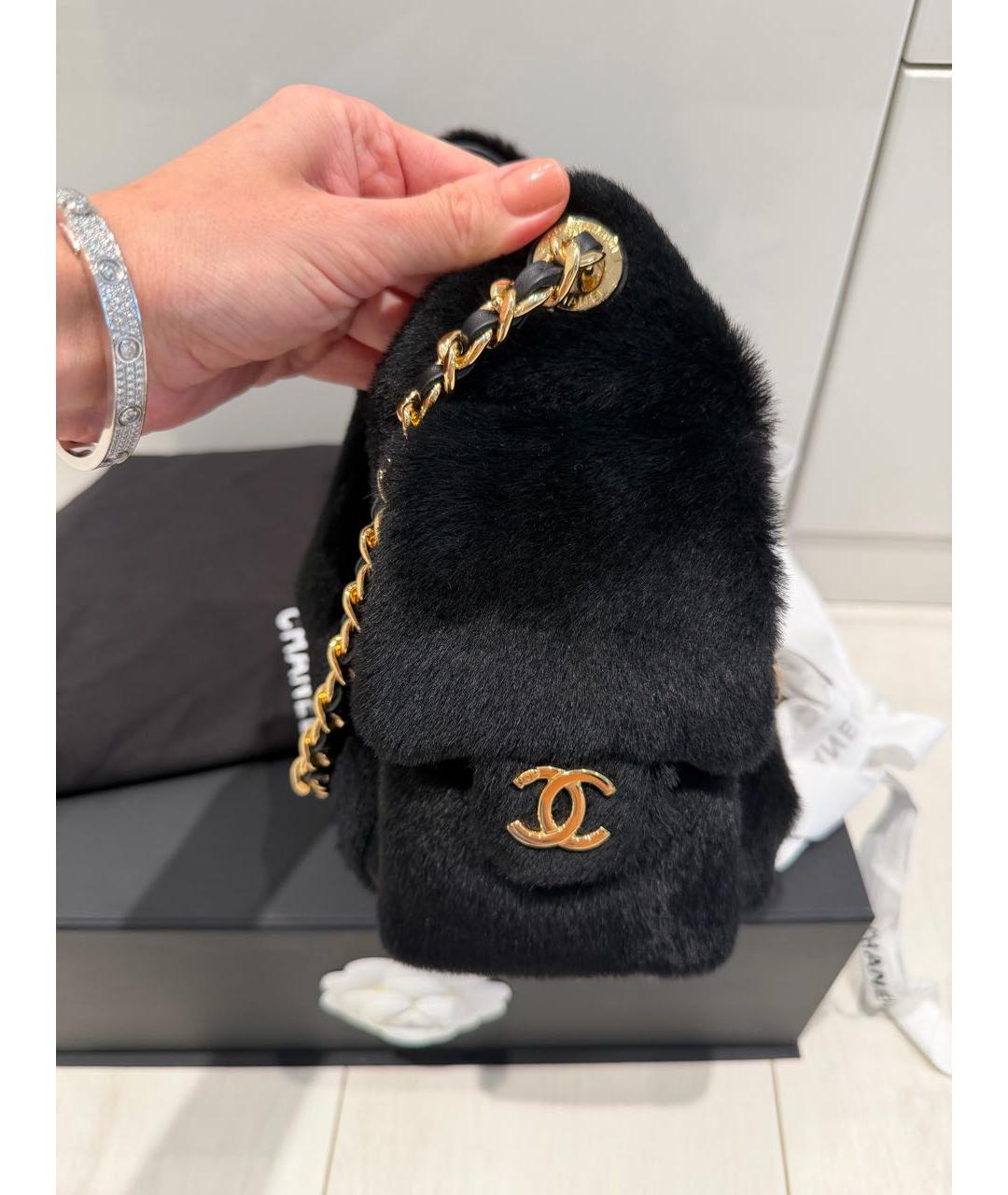 CHANEL Черная меховая сумка через плечо, фото 3