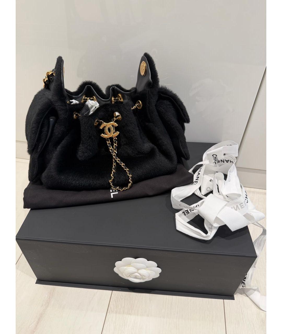 CHANEL Черная меховая сумка через плечо, фото 2