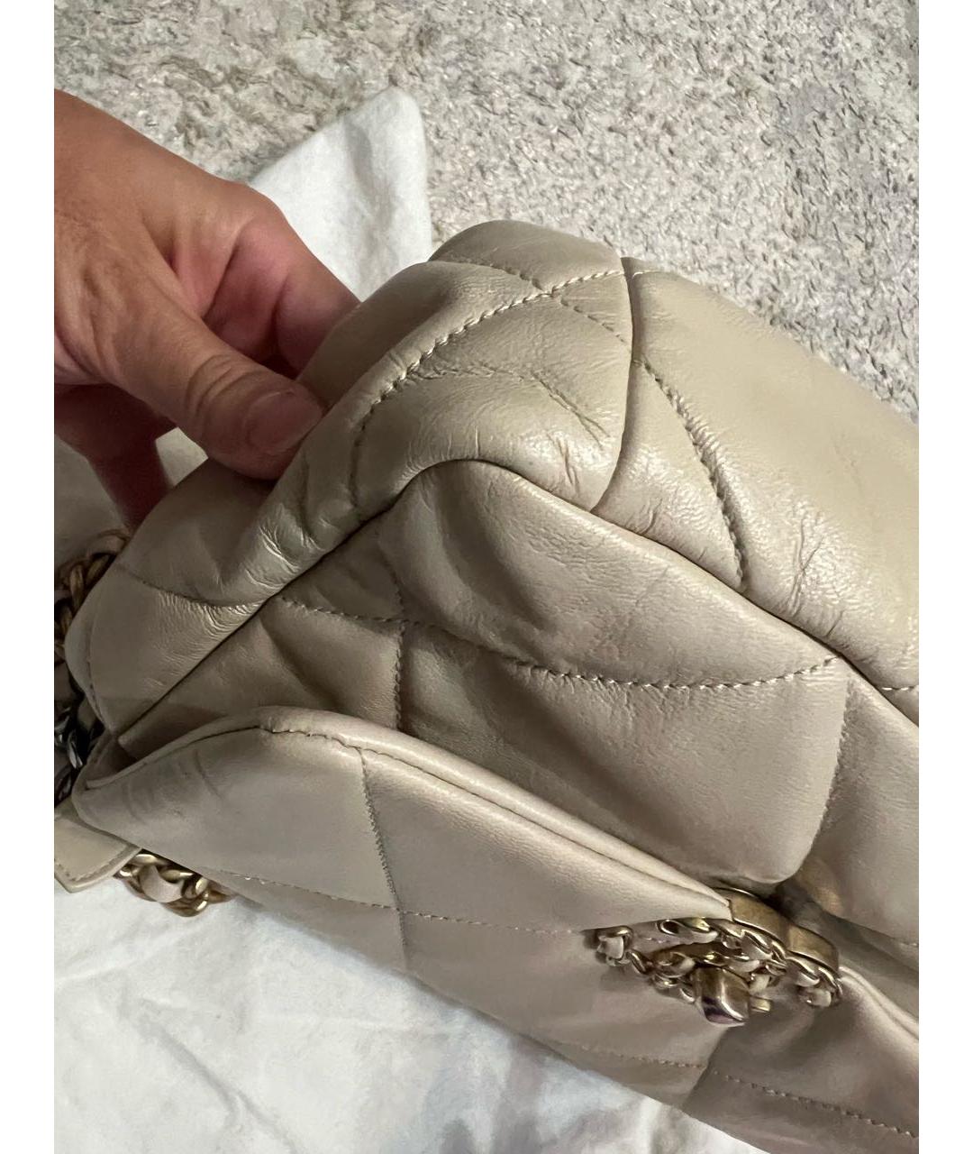 CHANEL Бежевая кожаная сумка через плечо, фото 2