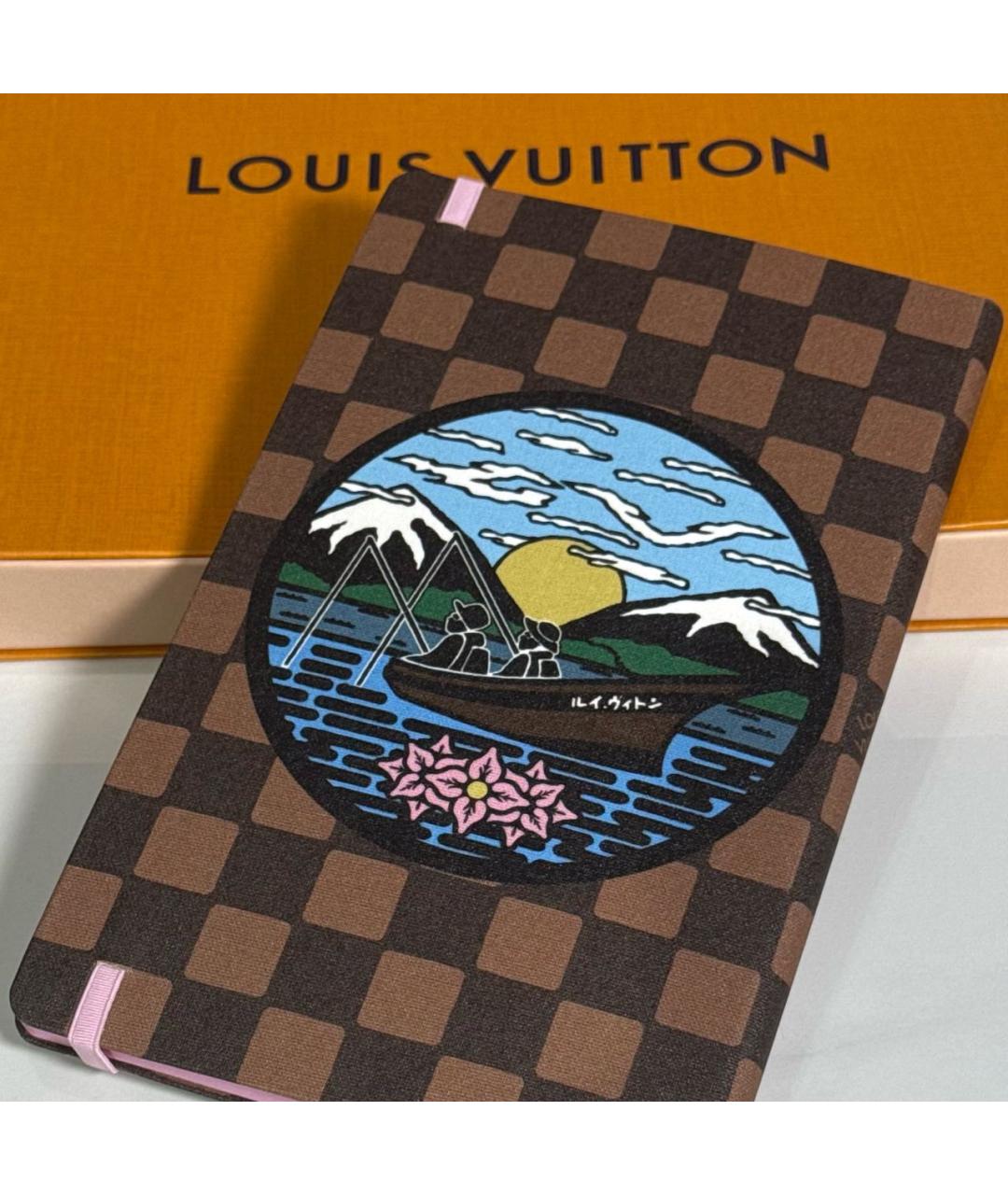 LOUIS VUITTON Книга, фото 3