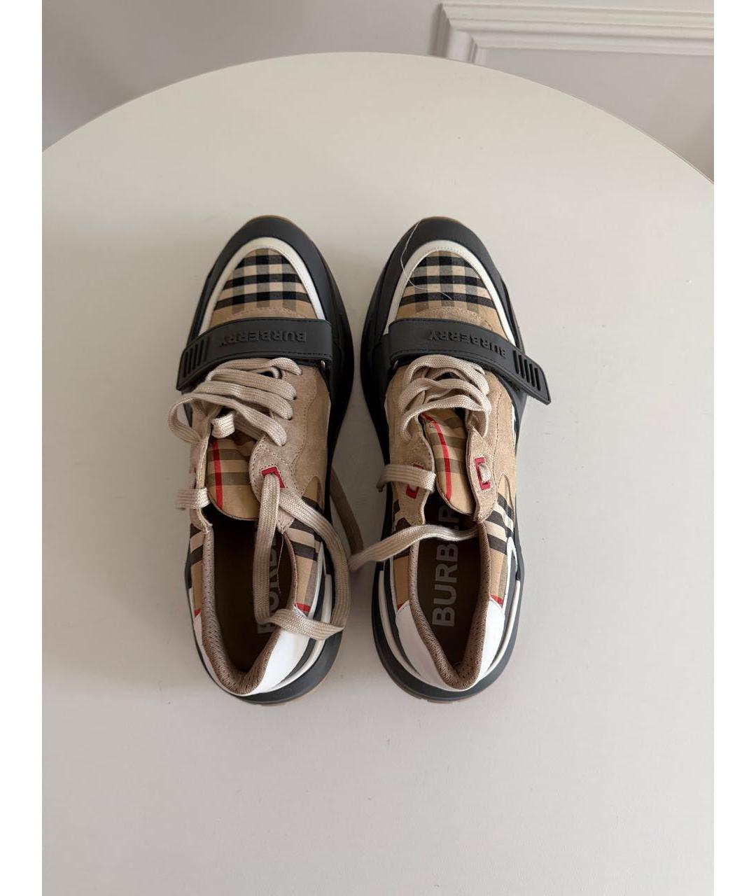 BURBERRY Низкие кроссовки / кеды, фото 3