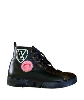 LOUIS VUITTON Кеды