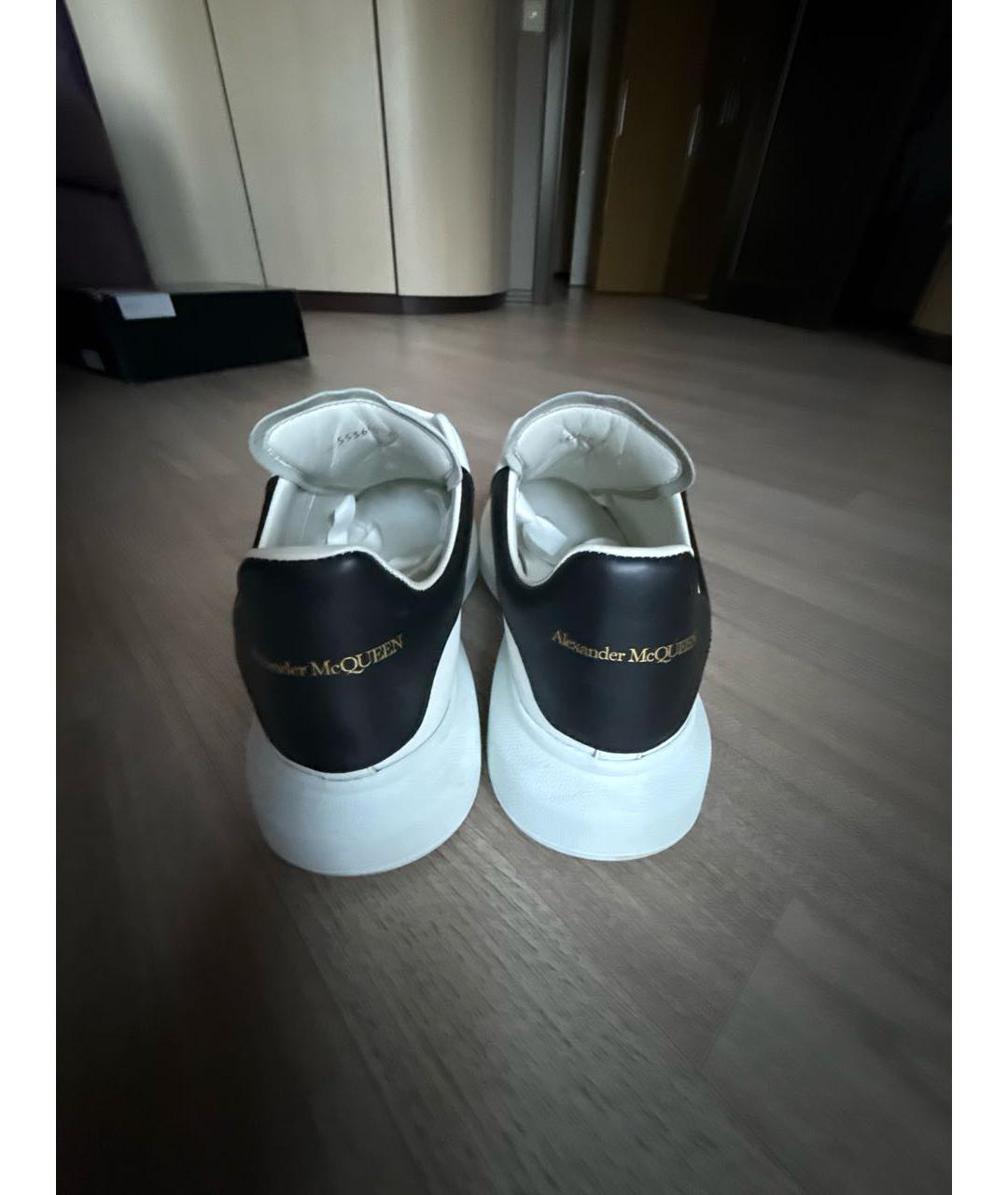 ALEXANDER MCQUEEN Белые кожаные низкие кроссовки / кеды, фото 4