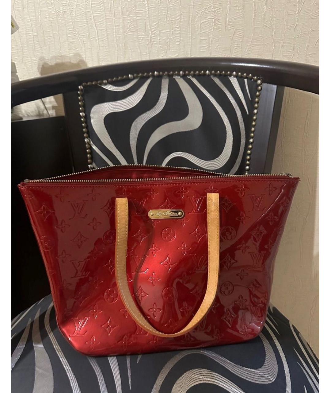 LOUIS VUITTON Красная сумка тоут из лакированной кожи, фото 5