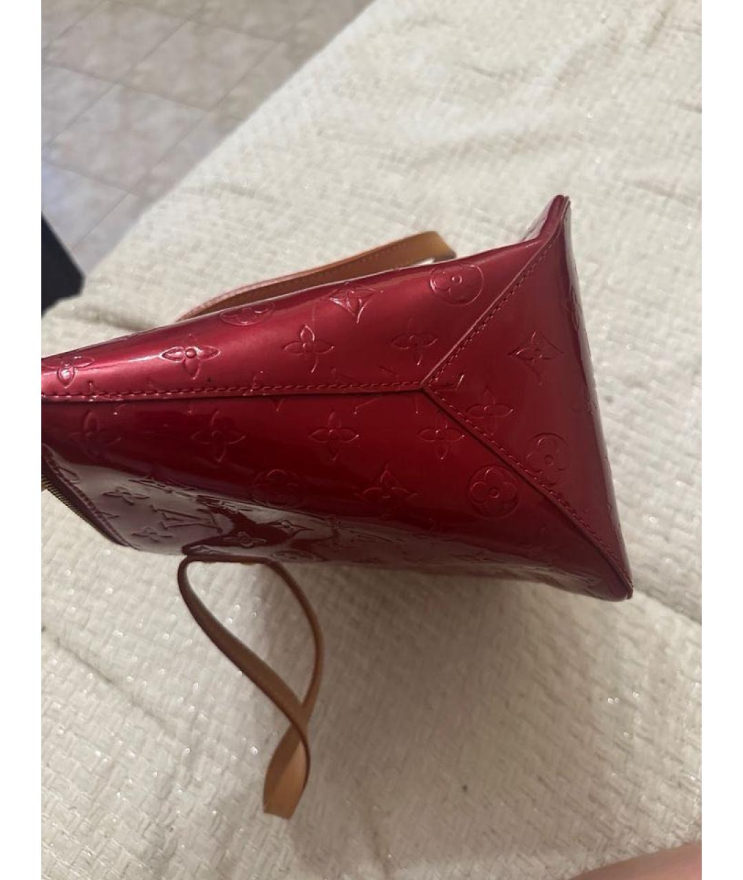 LOUIS VUITTON Красная сумка тоут из лакированной кожи, фото 2
