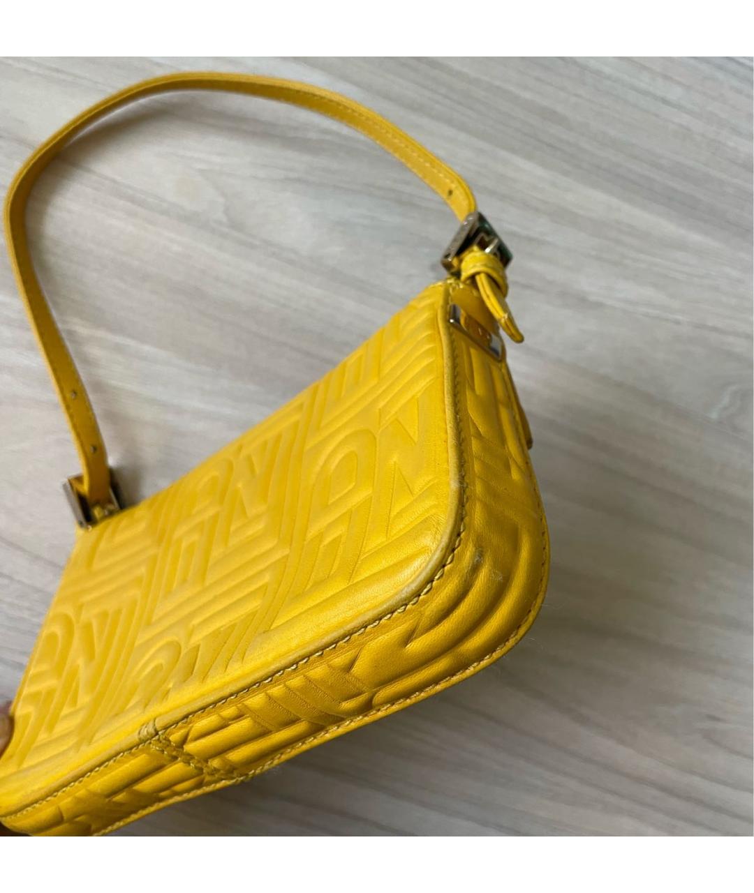 FENDI Желтая кожаная сумка через плечо, фото 3