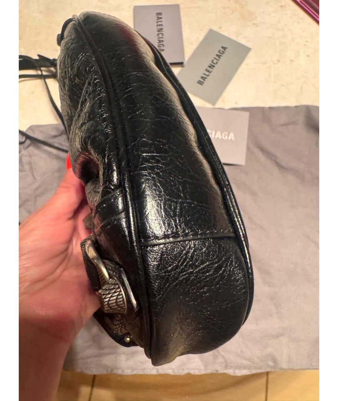 BALENCIAGA Черная кожаная сумка через плечо, фото 2