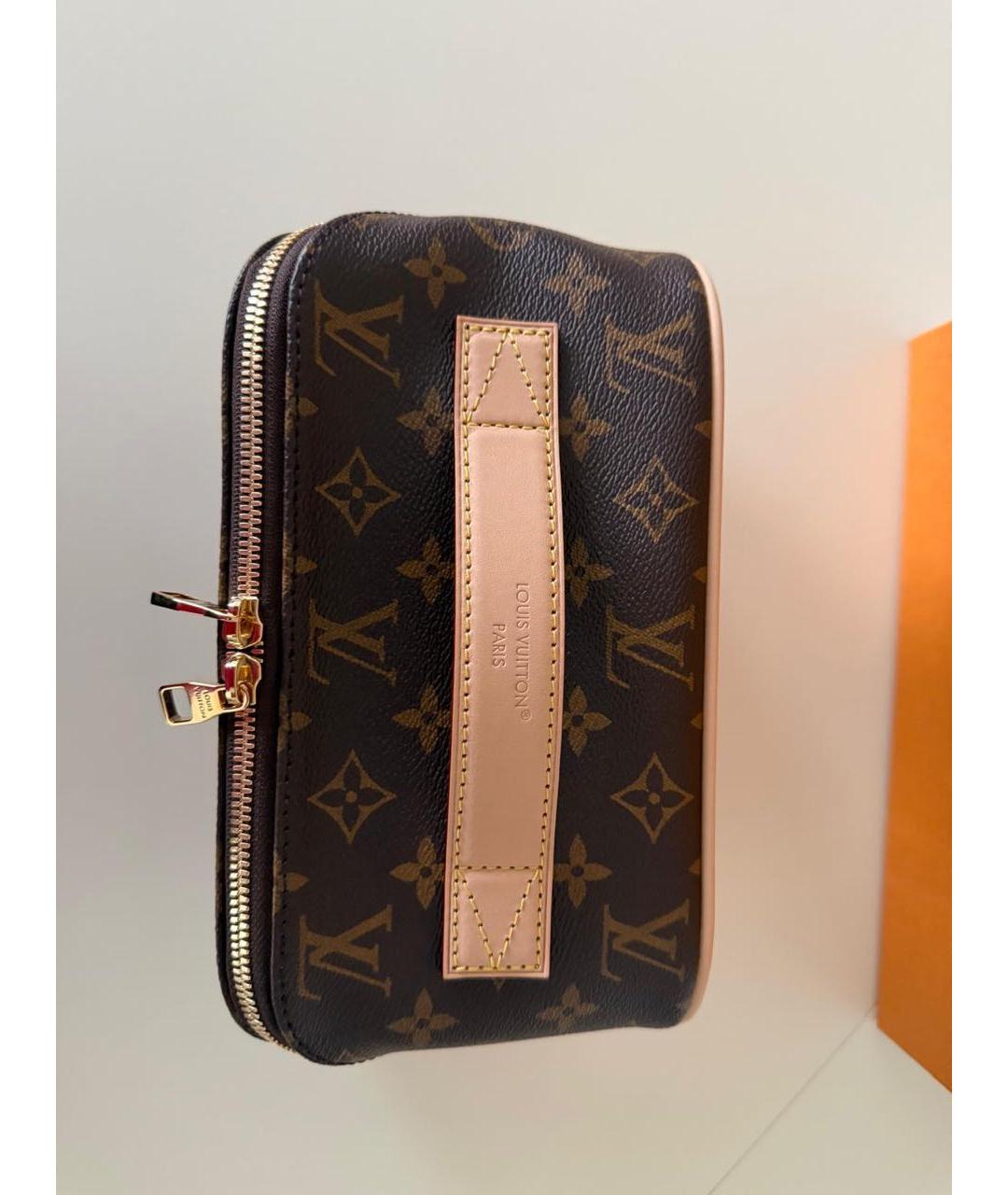 LOUIS VUITTON Коричневая косметичка, фото 2