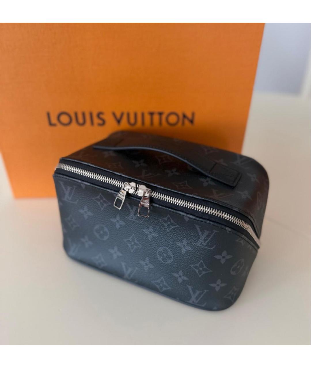 LOUIS VUITTON Черная косметичка, фото 2