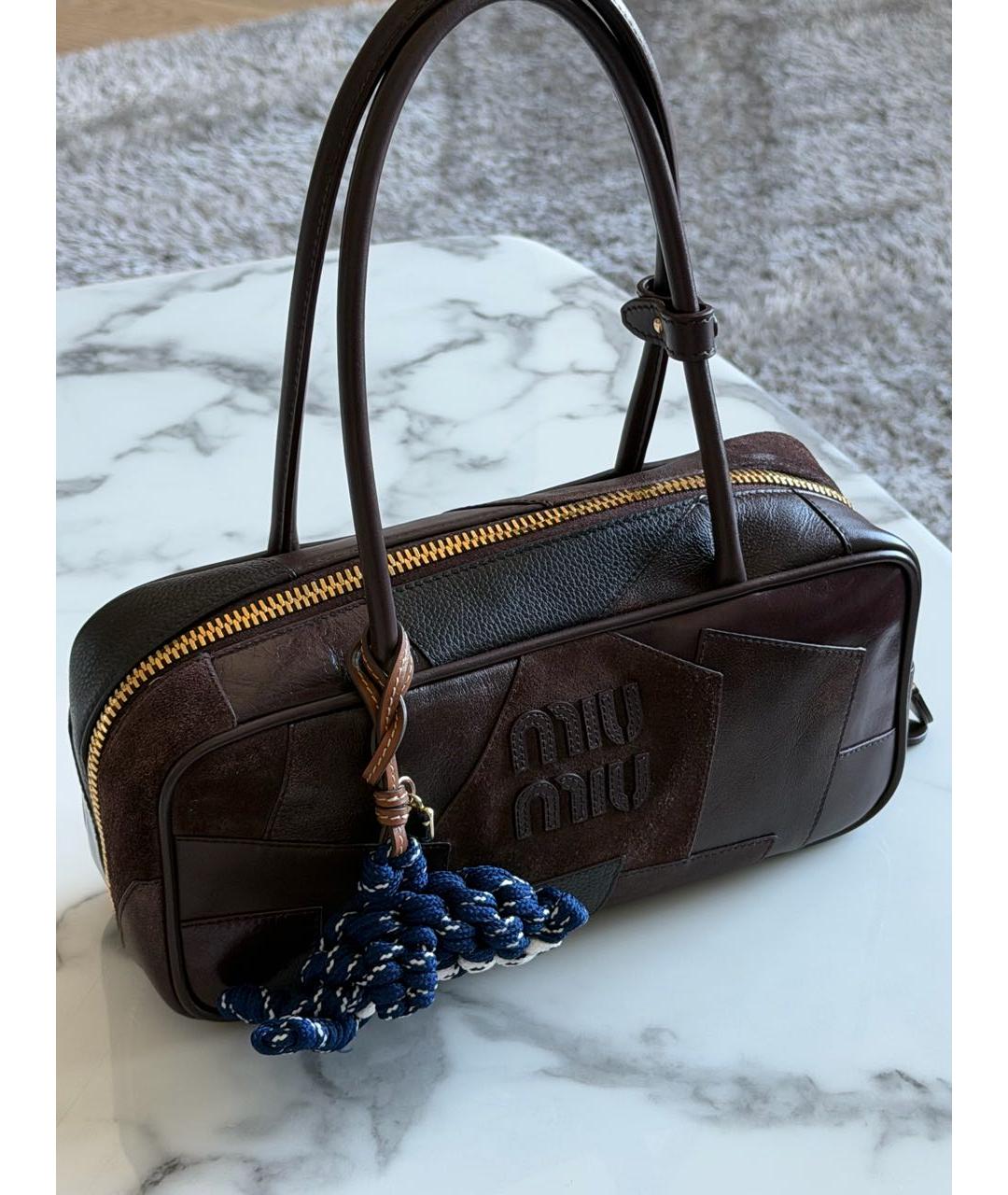 MIU MIU Бордовая кожаная сумка с короткими ручками, фото 2